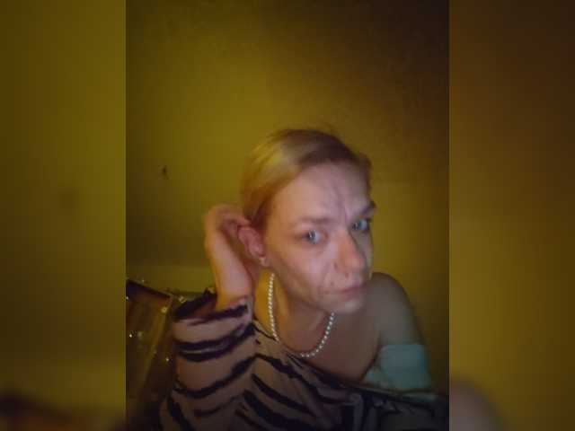 evittaellite1- live cam preview