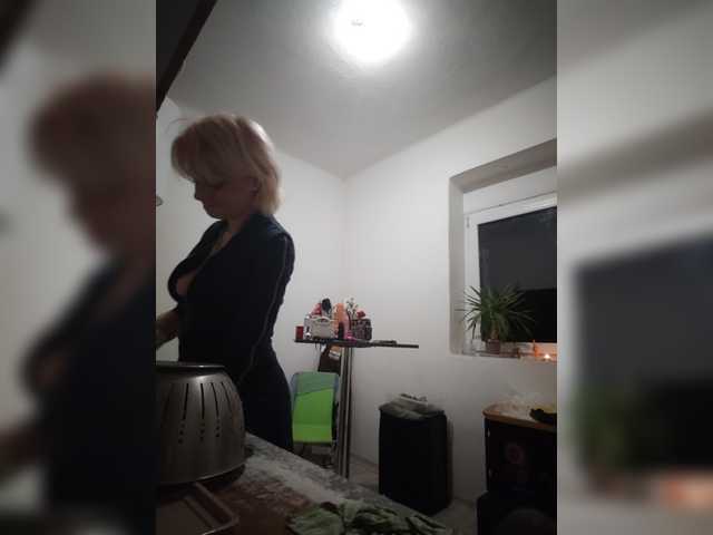 evittaellite1- live cam on BongaCams