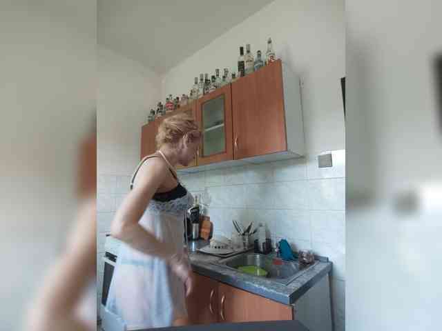 evittaellite1- Live Webcam on BongaCams