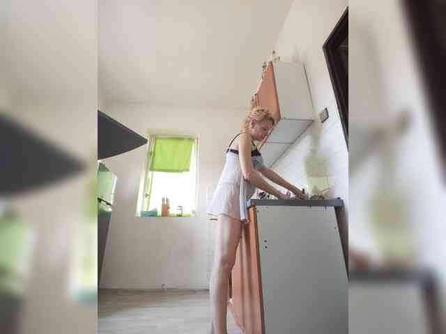 evittaellite1- Live Webcam on BongaCams