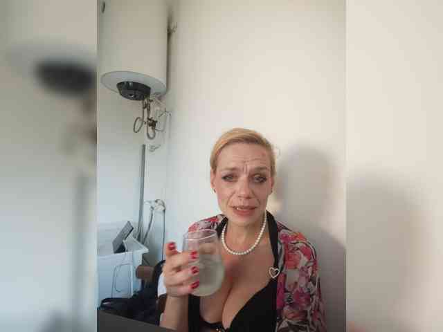 evittaellite1-