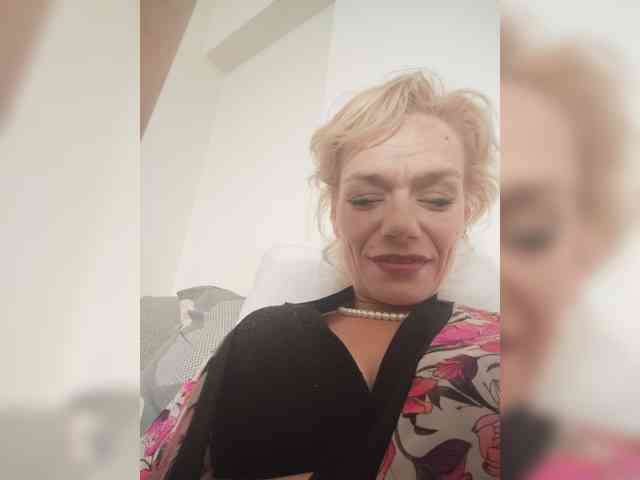 evittaellite1- Sex Cam Show