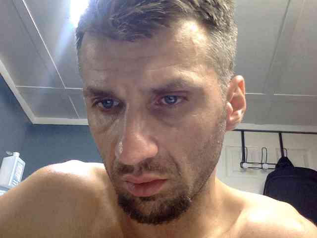Sexystud12 Live Webcam on BongaCams