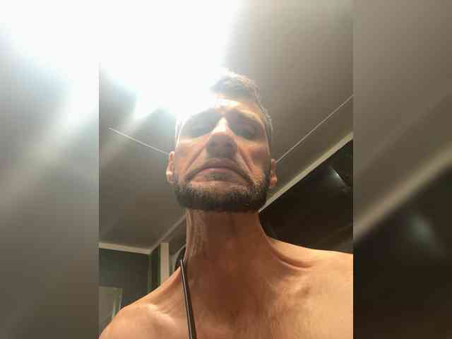 Sexystud12 Sex Cam Show