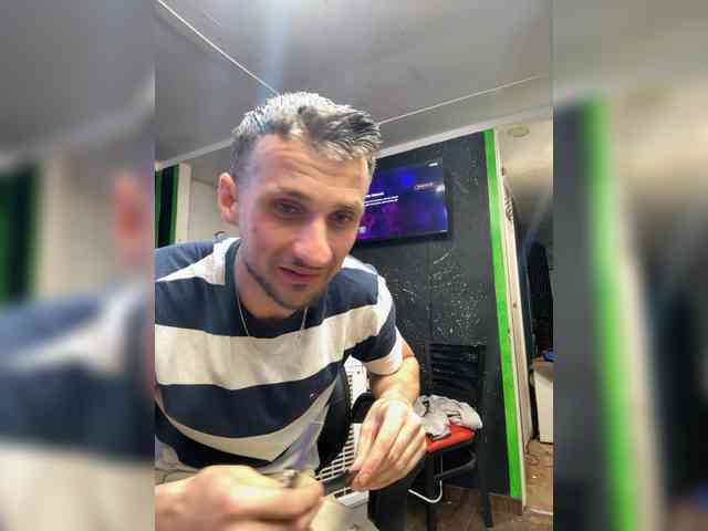 Sexystud12 Sexystud12