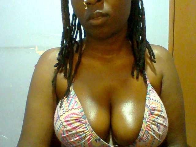 Sweet-petite live cam on BongaCams