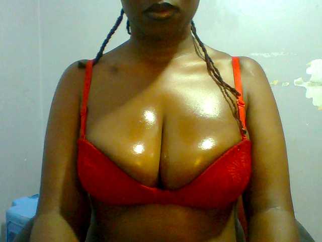 Sweet-petite live cam on BongaCams