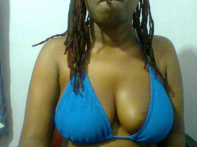 Sweet-petite live webcam show