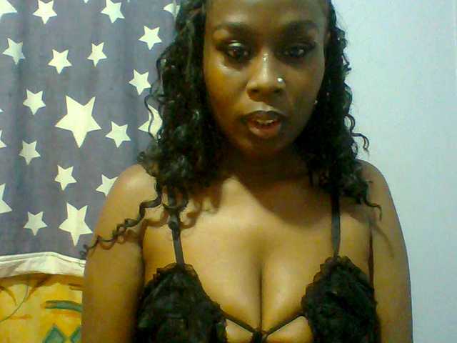 Sweet-petite live cam on BongaCams