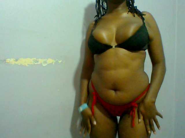 Sweet-petite live cam on BongaCams