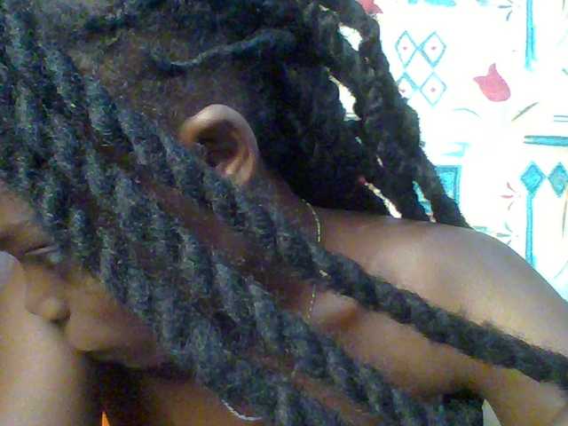 Sweet-petite's BongaCams show and profile