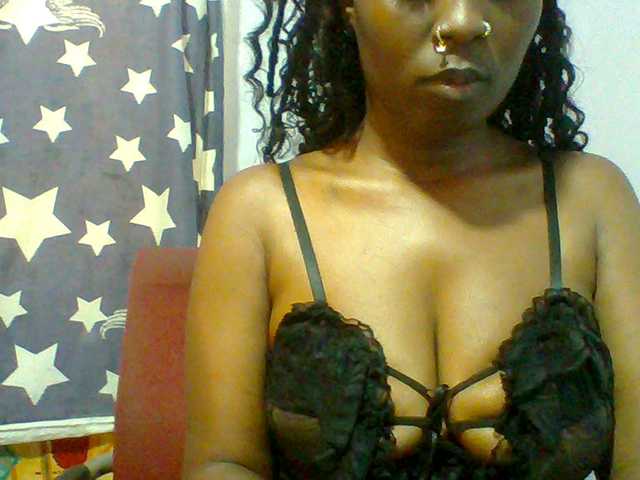 Sweet-petite live cam on BongaCams