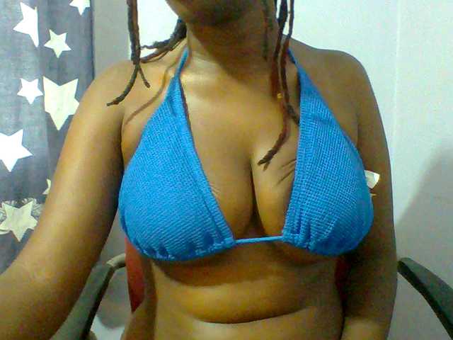 Sweet-petite live webcam show