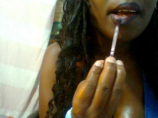 Sweet-petite live cam on BongaCams