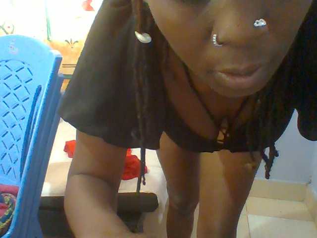 Sweet-petite live cam on BongaCams