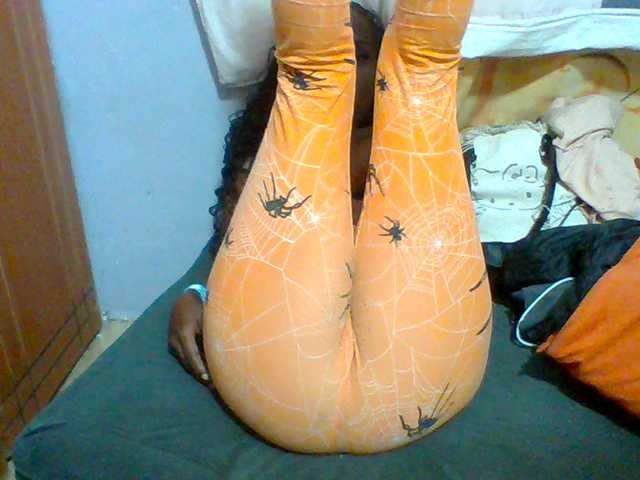 Sweet-petite live cam on BongaCams