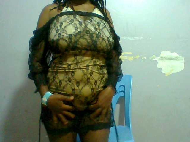 Sweet-petite live cam on BongaCams