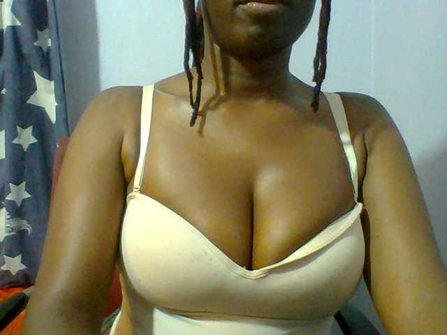 Sweet-petite live webcam show