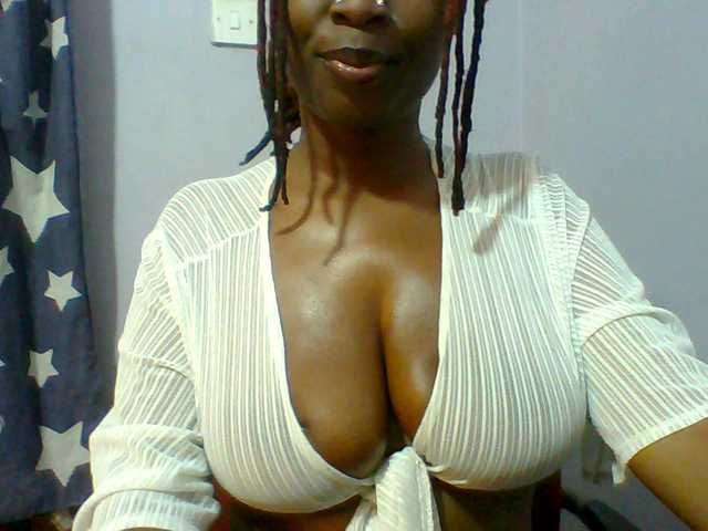 Sweet-petite live webcam show