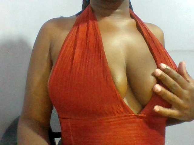Sweet-petite live cam on BongaCams