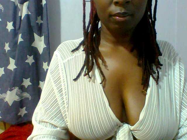 Sweet-petite live webcam show