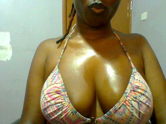 Sweet-petite live cam on BongaCams