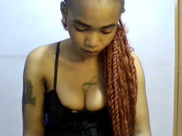 Sweet-petite live cam on BongaCams