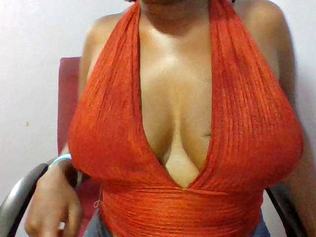 Sweet-petite live cam on BongaCams