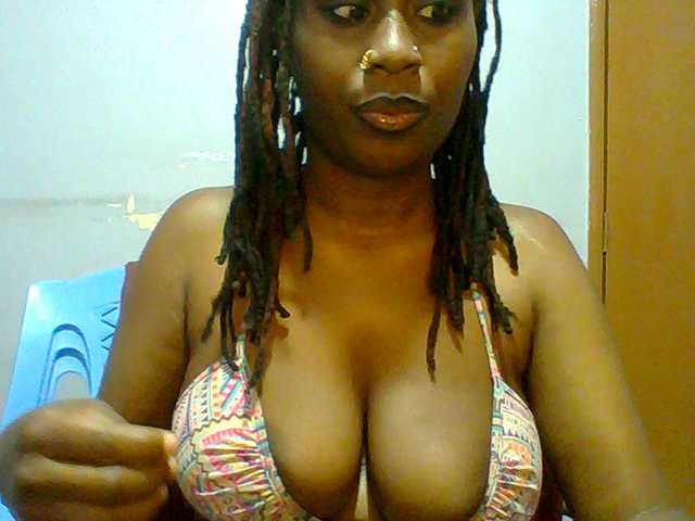 Sweet-petite live cam on BongaCams