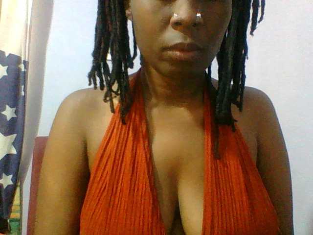 Sweet-petite live cam on BongaCams