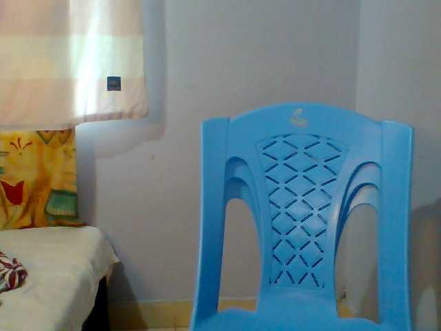 Sweet-petite live cam on BongaCams