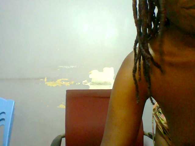 Sweet-petite live cam on BongaCams