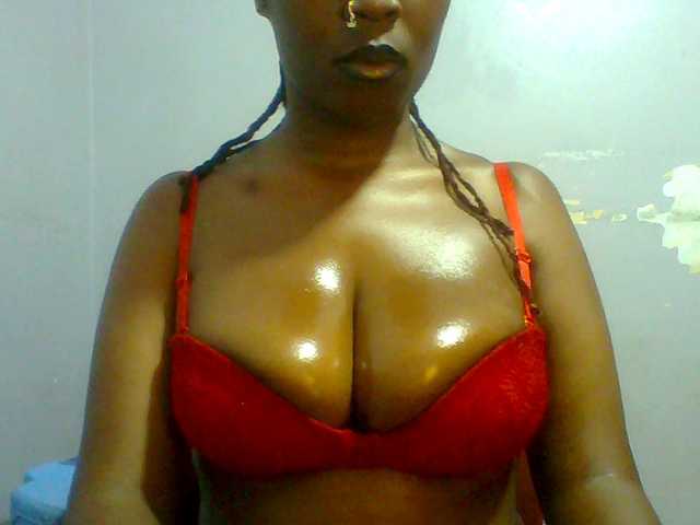 Sweet-petite live cam on BongaCams