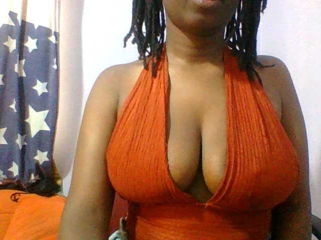 Sweet-petite live cam on BongaCams