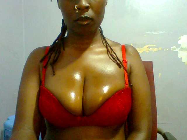 Sweet-petite live cam on BongaCams