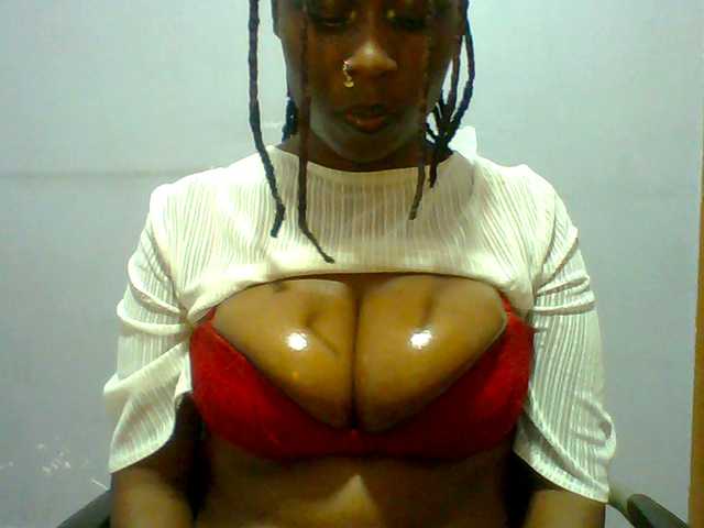 Sweet-petite live cam on BongaCams