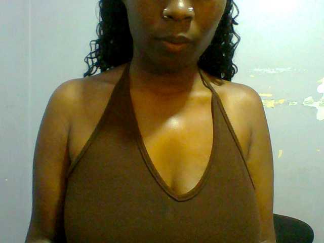 Sweet-petite live cam on BongaCams