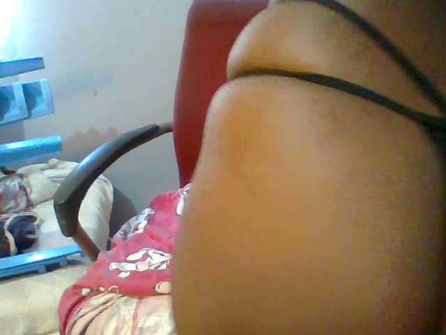 Sweet-petite live cam on BongaCams