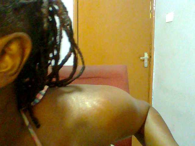 Sweet-petite live cam on BongaCams