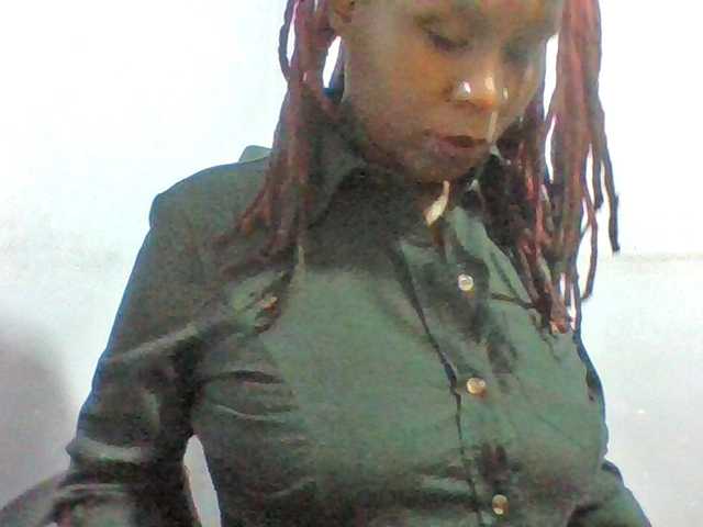 Sweet-petite live cam on BongaCams