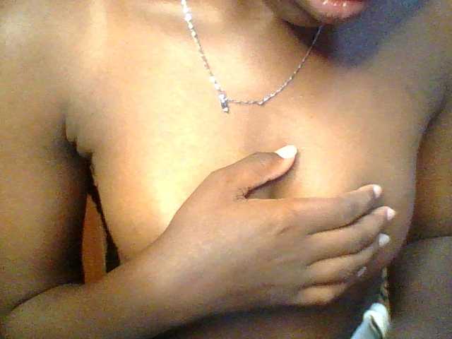 Sweet-petite's BongaCams show and profile