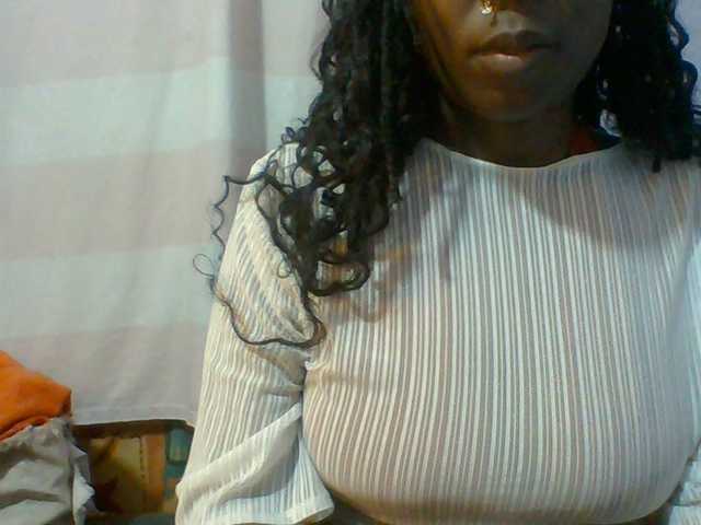 Sweet-petite live cam