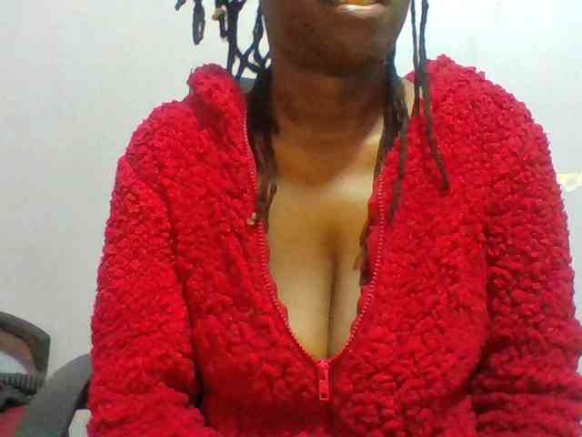 Sweet-petite webcam