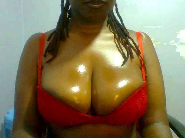 Sweet-petite webcam