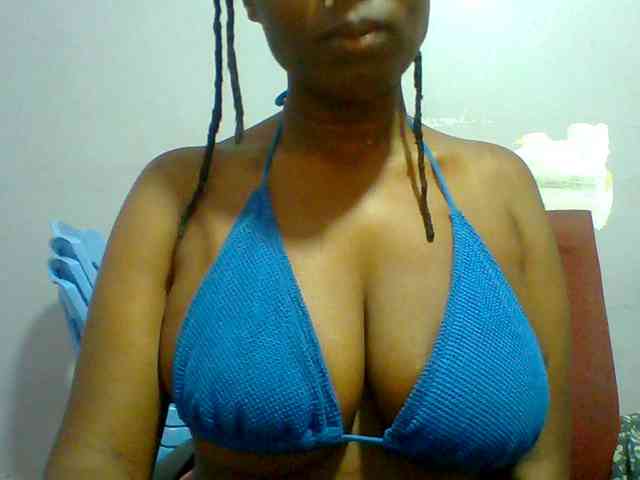 Sweet-petite webcam