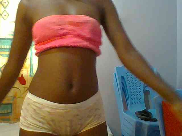 Sweet-petite webcam