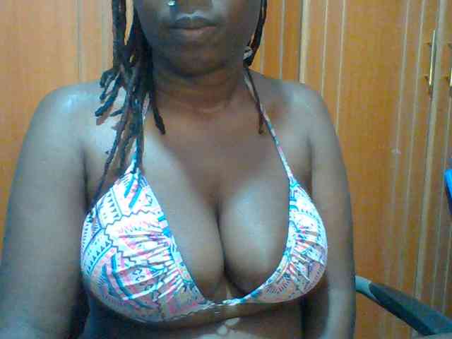 Sweet-petite Sweet-petite