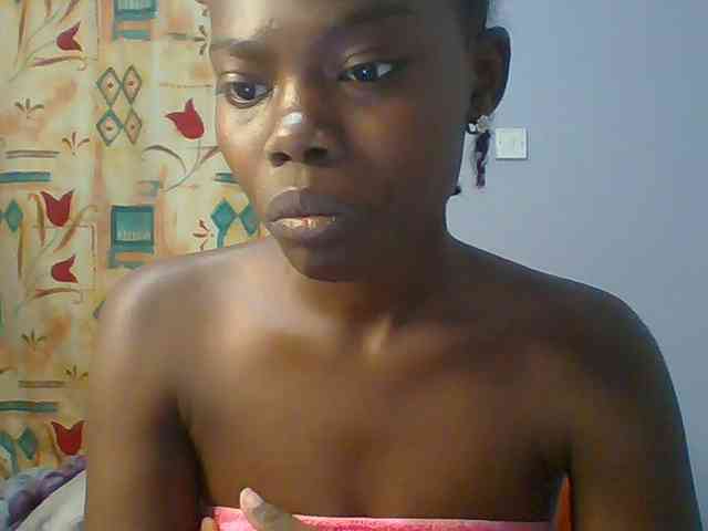 Sweet-petite Sweet-petite
