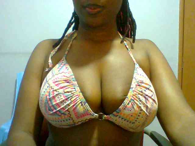 Sweet-petite webcam