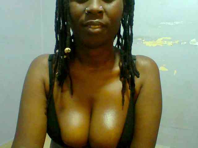 Sweet-petite webcam